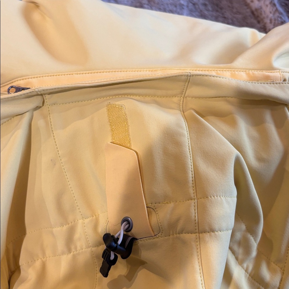 Yellow Marmot lightweight ski jacket removable hood women’s L - Picture 9 of 10